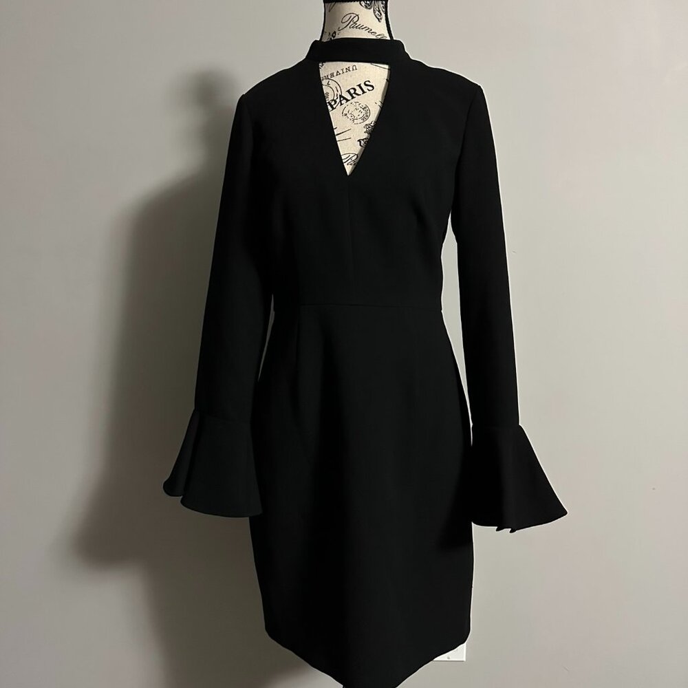 Stunning Vince Camuto Elegant Black Bell Sleeve Dress -  Size 6